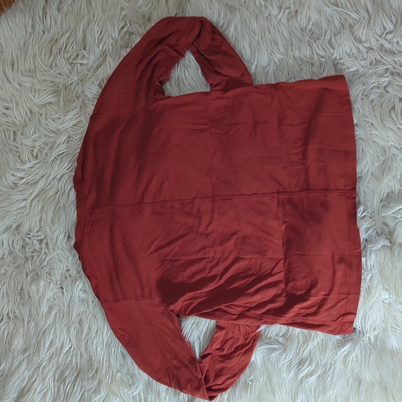 Lululemon shirt - Picture 2 of 3